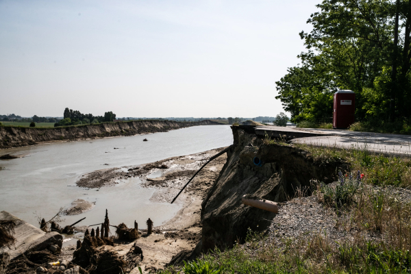 Πλημμύρες στην Ιταλία: Εκκένωση δήμου και έκτακτος εμβολιασμός αντιτετανικού