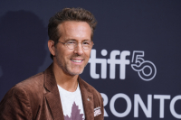 Ο Ράιαν Ρέινολντς ετοιμάζει το ριμέικ του θρυλικού «Thunderbolt &amp; Lightfoot»