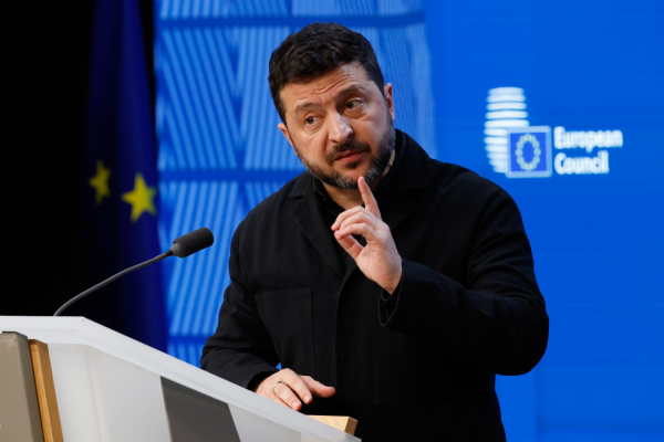 Ζελένσκι σε Τραμπ: «Αν δεν αντισταθώ, οδηγούμαστε σε μια επικίνδυνη κατηφόρα» (Βίντεο)
