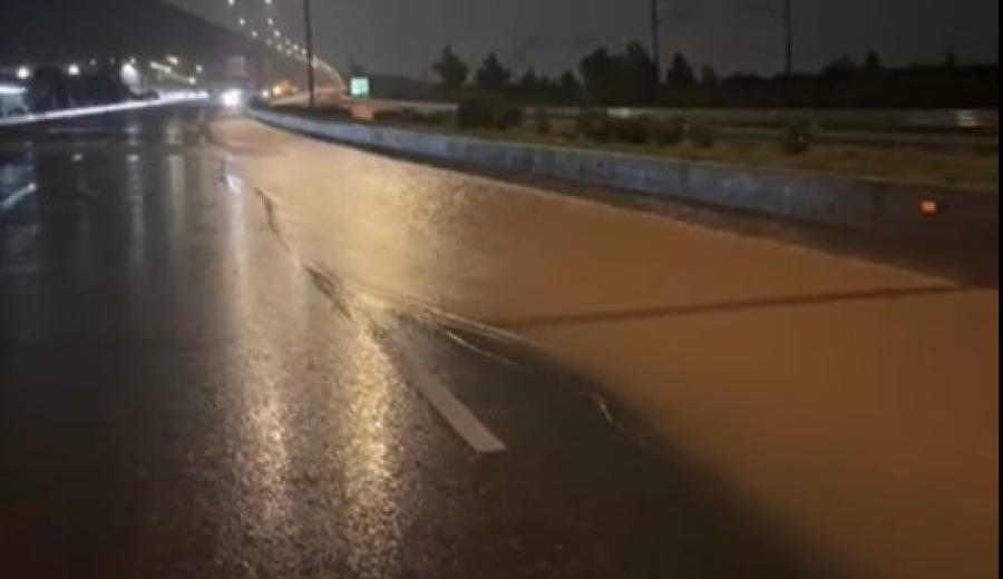 Κακοκαιρία: Κλειστή η Εθνική Οδός Αθηνών - Κορίνθου από τα διόδια της Ελευσίνας προς Κόρινθο