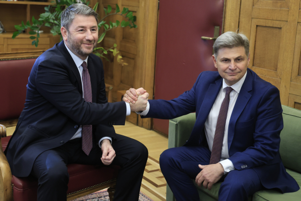 Συνάντηση του Νίκου Ανδρουλάκη με τον Ευρωβουλευτή Νικόλα Φαραντούρη