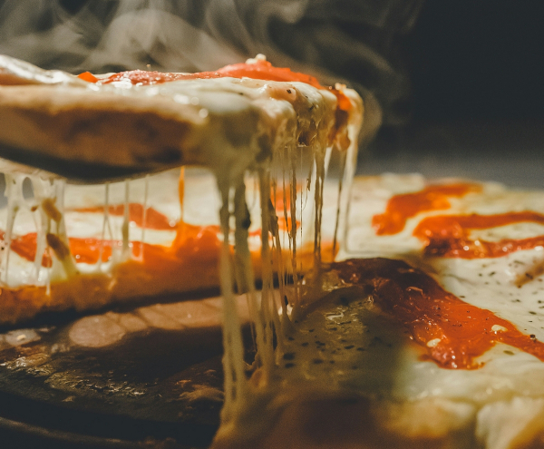 Κατεψυγμένη πίτσα: Όσα πρέπει να προσέχουμε και να αποφεύγουμε