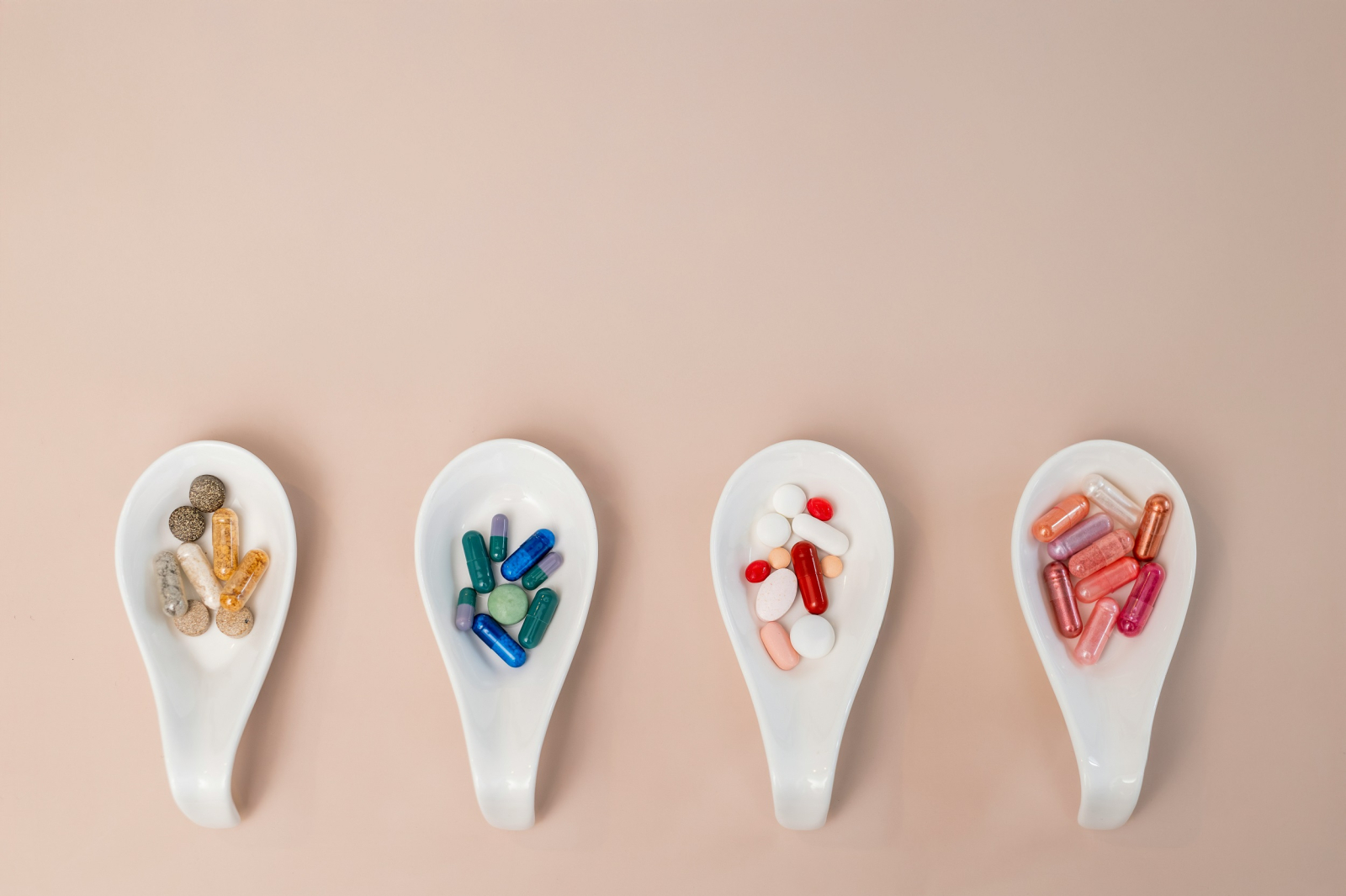 Τα συμπληρώματα κολλαγόνου επιβραδύνουν τα σημάδια γήρανσης; - Καθηγητής πλαστικής χειρουργικής απαντά