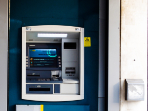 Η Καθαρά Δευτέρα «πληρώνει» νωρίτερα τις συντάξεις Μαρτίου