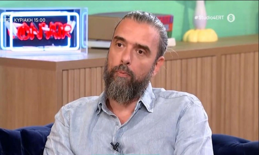 Ο Σωτήρης Τσαφούλιας στο «Στούντιο 4» μιλάει για τους καλλιτέχνες και τις αρνητικές κριτικές
