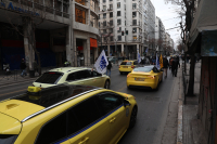 Χωρίς ταξί και σήμερα η Αττική - Κυκλοφορούν κανονικά στην περιφέρεια