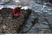 Επιχείρηση διάσωσης για ζευγάρι τουριστών στη χαράδρα του Βίκου