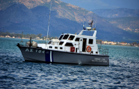 Σύγκρουση θαλαμηγού με λέμβο στα Ίσθμια - Χωρίς τις αισθήσεις του ένα άτομο