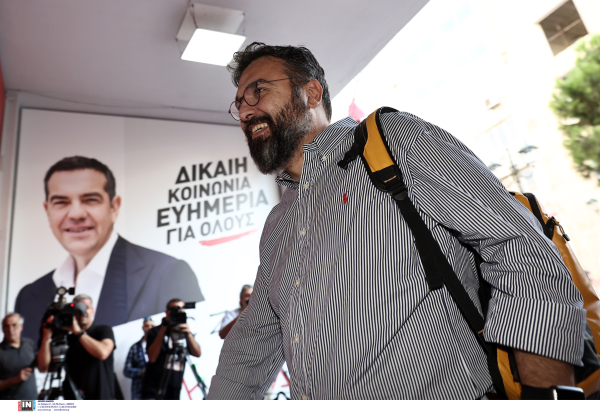 «Ο Τσίπρας δεν είναι πατερούλης, ο ΣΥΡΙΖΑ δεν θα διαλυθεί»