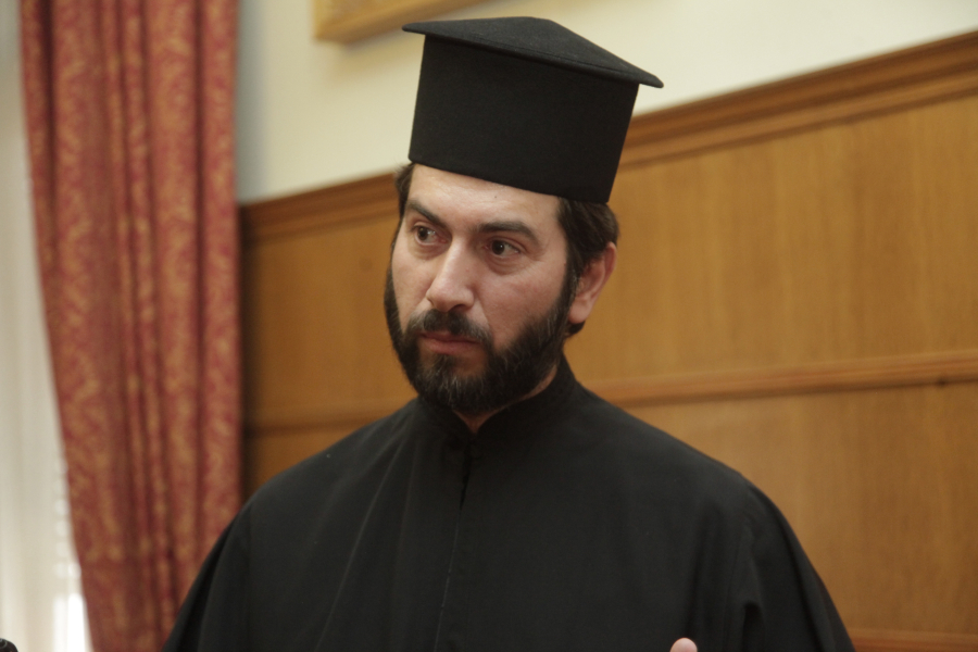 Ραγδαίες εξελίξεις για την Κιβωτό του Κόσμου: 15χρονος κατήγγειλε τον πατέρα Αντώνιο για ασέλγεια