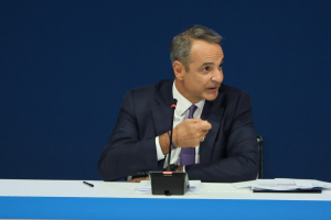 Πώς ο Κ. Μητσοτάκης φέρνει σε δύσκολη θέση τον Ν. Ανδρουλάκη