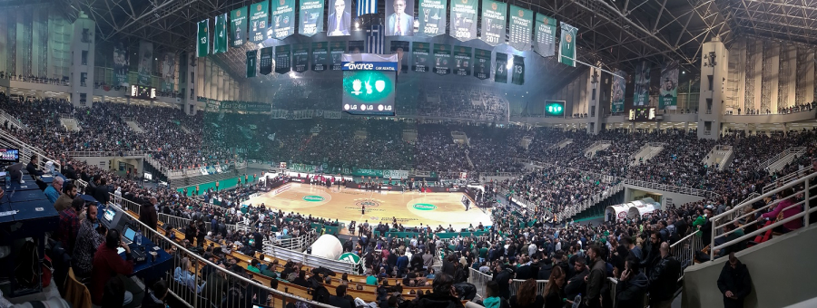 Επιστρέφει ο (εμβολιασμένος) κόσμος στα γήπεδα, μέχρι και... διακοπή αγώνα για παραβάσεις