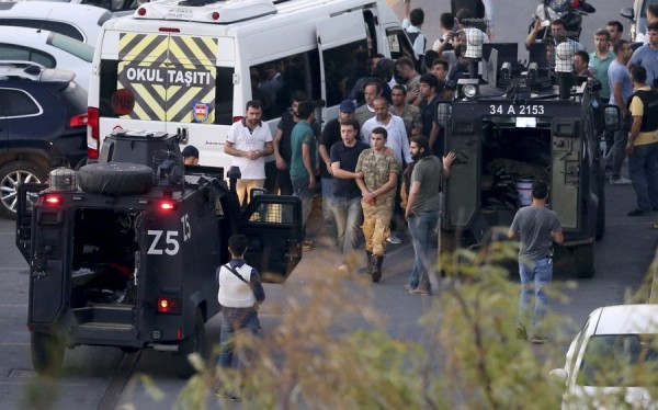 Τουρκία: Συνελήφθησαν 360 «Γκιουλενιστές» στο στρατό