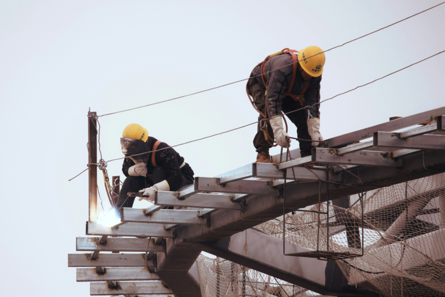 Νέα μέτρα για την επέκταση των κλαδικών συμβάσεων εργασίας