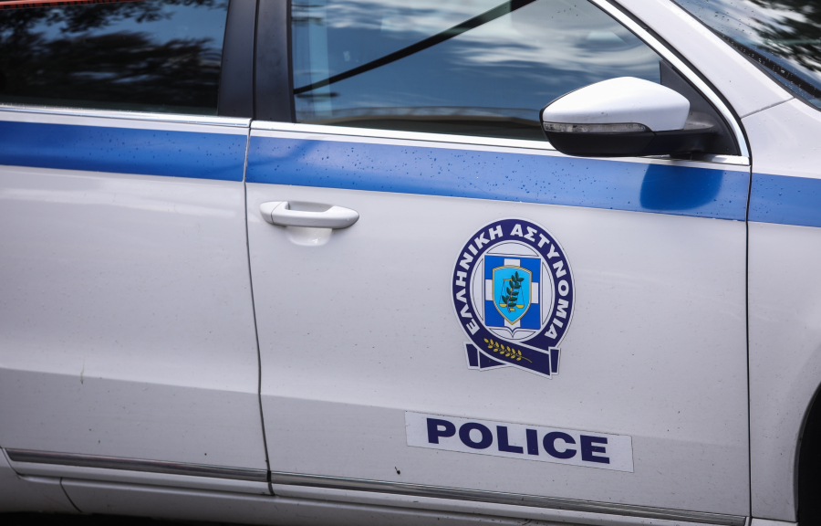 Τροχαίο ατύχημα στη λεωφόρο Κηφισού: Φορτηγάκι έπεσε σε κολώνα της ΔΕΗ