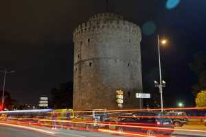 Νέος και σύγχρονος φωτισμός στους δρόμους της Θεσσαλονίκης