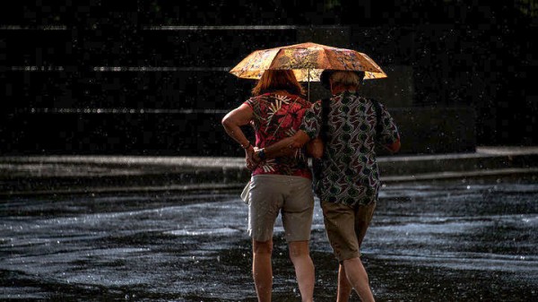 Δύο νεκροί και 120 τραυματίες από καταιγίδα στη βόρεια Αυστρία