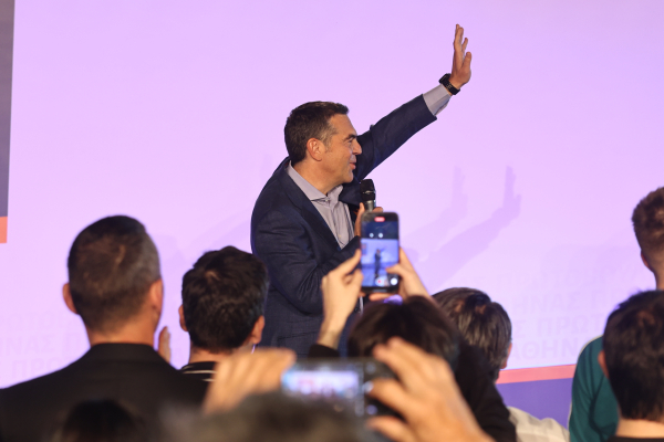 Μέχρι αρχές Ιουνίου το κόμμα Τσίπρα- Στόχος η νίκη στις εκλογές