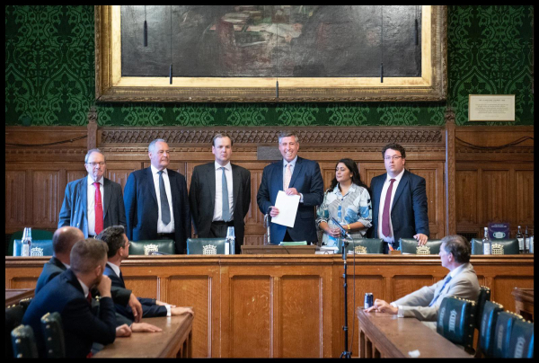 Αυτοί είναι οι 6 υποψήφιοι που περνούν στο β' γύρο της κούρσας διαδοχής του Μπόρις Τζόνσον