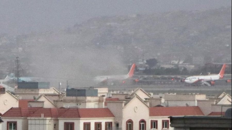 Κόλαση στο Αφγανιστάν: Επιστρέφει το κυβερνητικό αεροσκάφος από την Καμπούλ με εντολή του ΥΠΕΞ