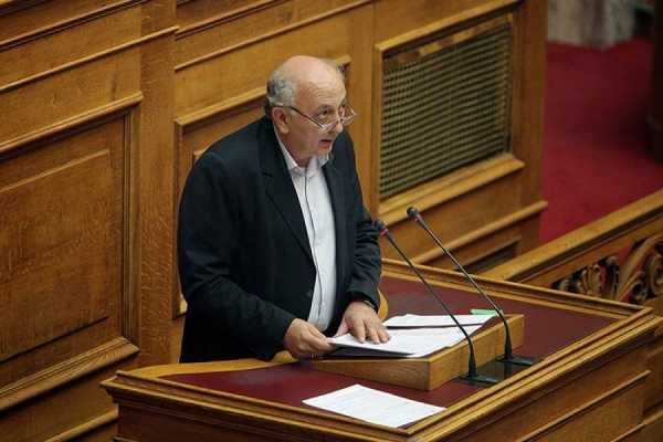 Αμανατίδης: «Το ζήτημα της ΠΓΔΜ δεν μπορεί να λυθεί με όχημα την πλαστογράφηση της ιστορίας»
