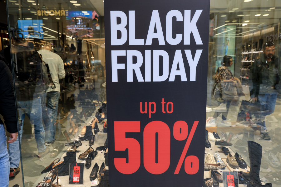Πότε «πέφτει» η Black Friday 2025