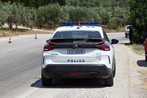 Χαλκιδική: Ανήλικη λήστεψε μίνι μάρκετ - Απείλησε τον υπάλληλο με φαλτσέτα