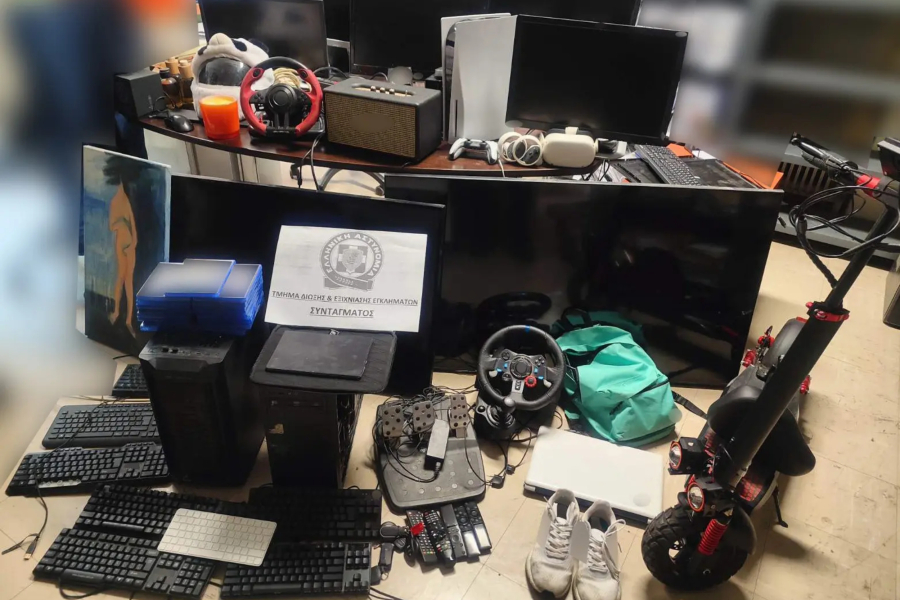 Κολωνάκι: Συνελήφθη 54χρονος για κλοπές και διαρρήξεις σε καταστήματα