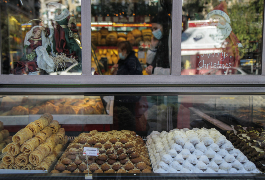Η ακρίβεια χτύπησε και τα χριστουγεννιάτικα γλυκά -Ψώνια με το... σταγονόμετρο από τους φούρνους