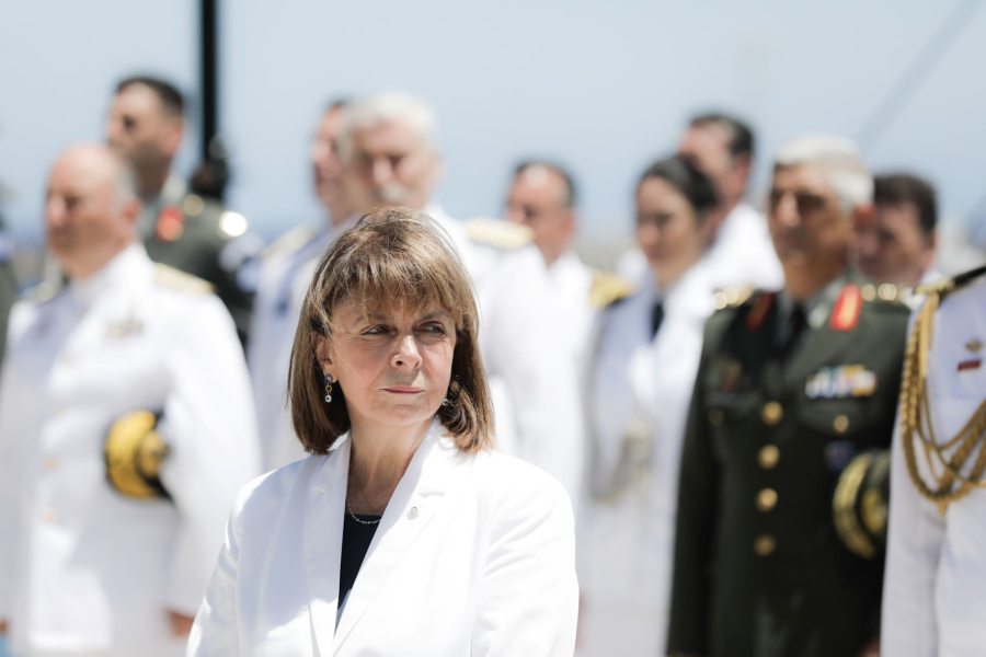 Μπλόκο «γαλάζιων» βουλευτών σε νέα θητεία για Σακελλαροπούλου