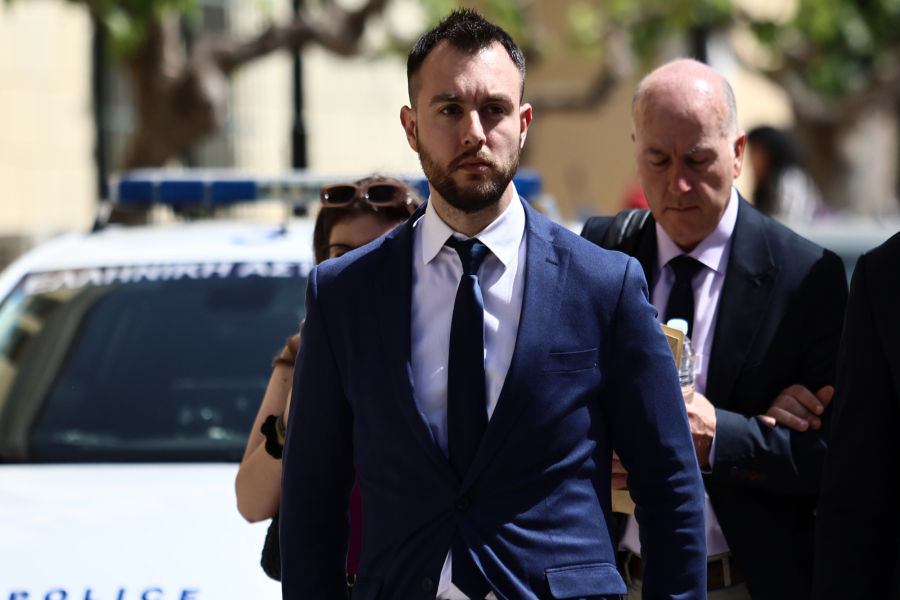 Ξύλο στη Βουλή: «Προσωπική αντιδικία» - Τι υποστήριξε ο Κωνσταντίνος Φλώρος στην απολογία του