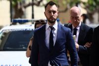 Ξύλο στη Βουλή: «Προσωπική αντιδικία» - Τι υποστήριξε ο Κωνσταντίνος Φλώρος στην απολογία του