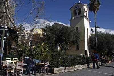 Η νέα απόφαση για τις υγειονομικές διατάξεις στα καταστήματα υγειονομικού ενδιαφέροντος