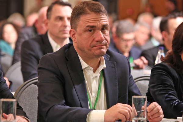 Τσουκαλάς προς Γεωργιάδη: Είναι λυπηρό να λειτουργεί σαν αγγελιοφόρος μηνυμάτων οικονομικών συμφερόντων