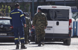 Συναγερμός στη Λιοσίων για ύποπτο αντικείμενο: Πού έχει διακοπεί η κυκλοφορία