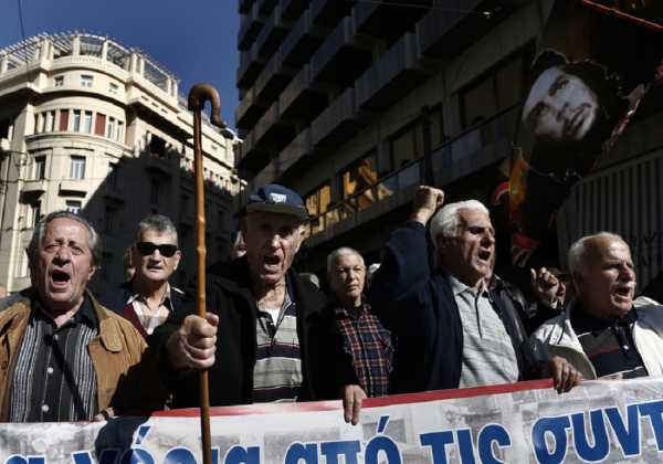 Επικουρικές συντάξεις: «Ταβάνι» τα 360 ευρώ – Βάση τα 80 ευρώ