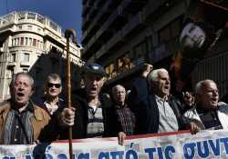 Επικουρικές συντάξεις: «Ταβάνι» τα 360 ευρώ – Βάση τα 80 ευρώ