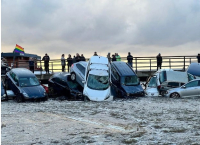 Νέες πλημμύρες στην Ισπανία - Βούλιαξε και η Χιρόνα, δρόμοι χείμαρροι και παρασύρσεις οχημάτων