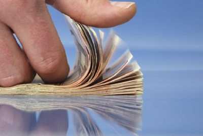 Οι αδιάφθοροι της ΕΛΑΣ συνέλαβαν υπάλληλο του ΥΠΟΙΚ για «φακελάκι»