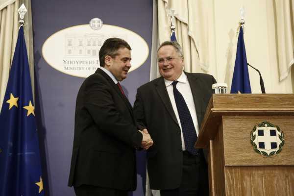 Εντατικοποίηση της συνεργασίας σε ζητήματα εξωτερικής πολιτικής συμφώνησαν Κοτζιάς - Γκάμπριελ