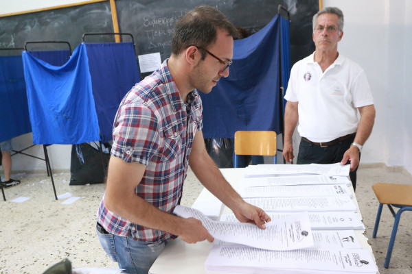 Οι εκλογές πέρασαν αλλά σε ένα εκλογικό κέντρο ξαναστήνονται κάλπες την Κυριακή