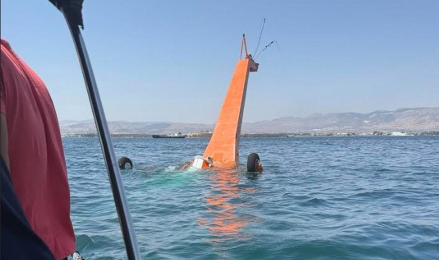 Πτώση πυροσβεστικού ελικοπτέρου στην Ελευσίνα, σώο το πλήρωμα