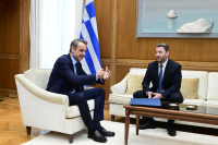Πρώτο ταγκό Μητσοτάκη - Ανδρουλάκη