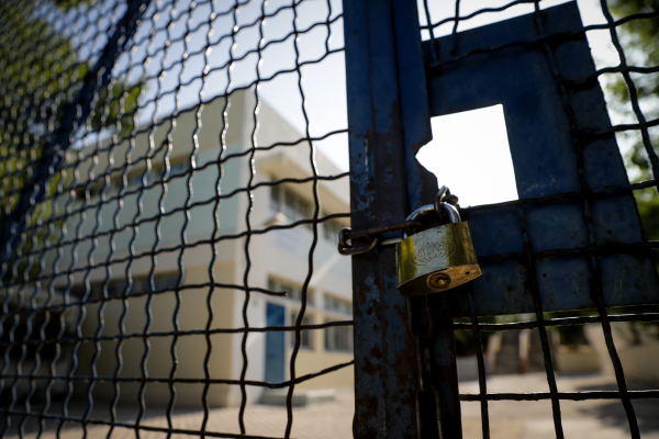 Κατερίνη: Έκλεισαν σχολεία μετά από πτώση δέντρου