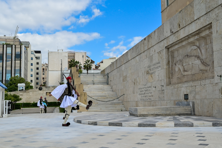 Άγνωστος Στρατιώτης: Εκεί που έγιναν όλες οι μεγάλες κινητοποιήσεις για τη χώρα και τη δημοκρατία