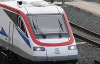 Μέγαρα: Συρμός του Προαστιακού παρέσυρε γυναίκα