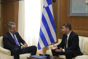 Εισηγήσεις στον Μητσοτάκη: Εκλογές το φθινόπωρο «μήπως και το ΠΑΣΟΚ αλλάξει αρχηγό»!
