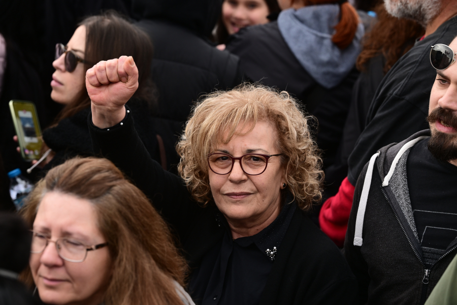 Τέμπη: Η Μάγδα Φύσσα στο συλλαλητήριο στο Σύνταγμα