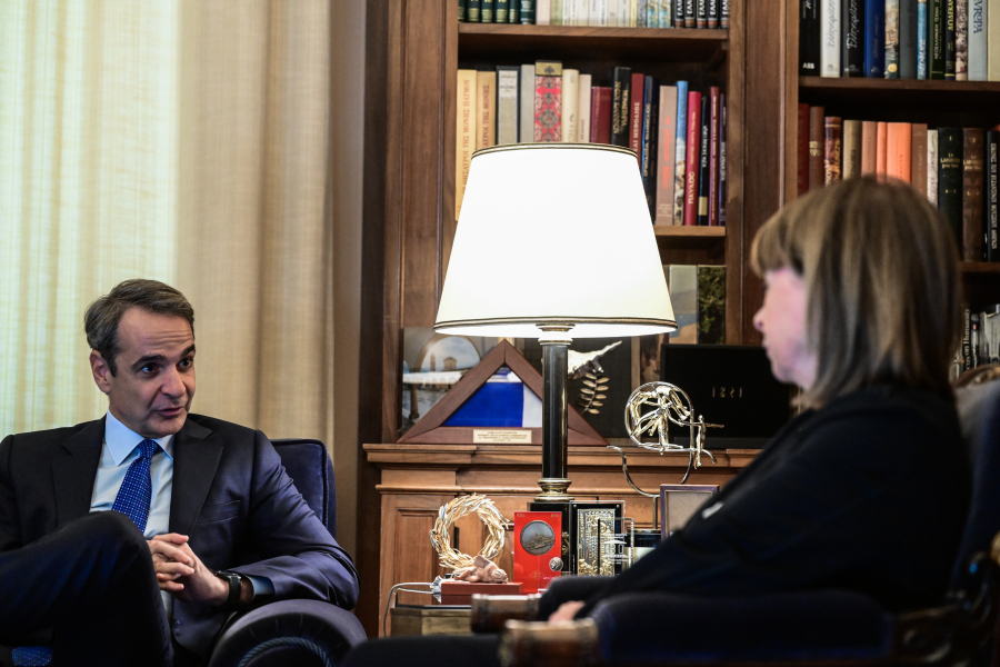 Τη Δευτέρα η συνάντηση Μητσοτάκη - Σακελλαροπούλου