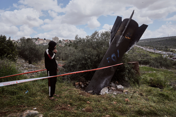 Πύραυλος 100 κιλών έπληξε το Ισραήλ - Ανεβαίνουν ξανά οι τιμές του πετρελαίου